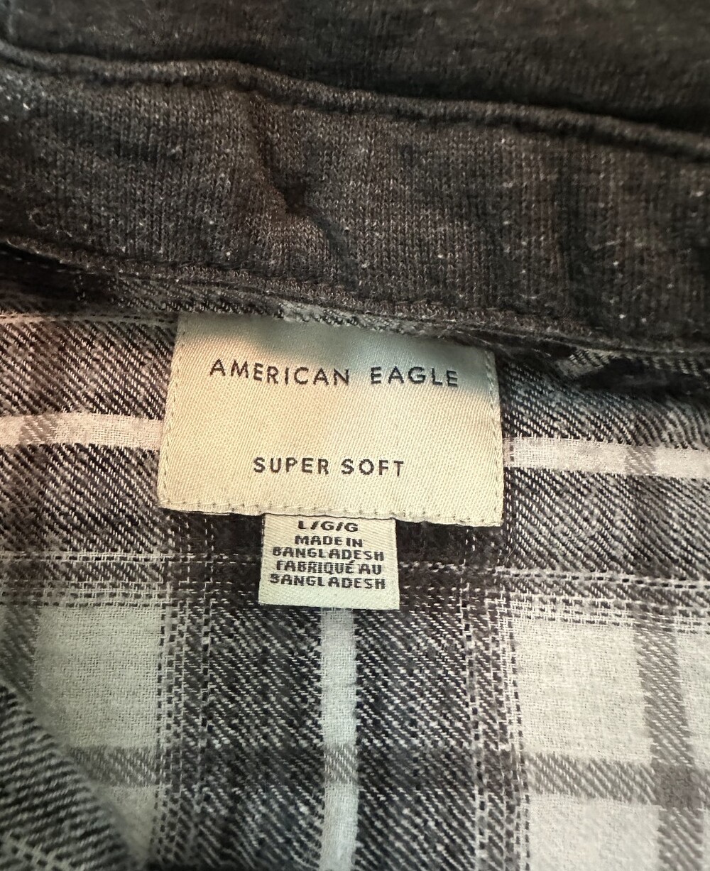American Eagle Outfitters Men’s Black & White Plaid Hooded Flannel Shirt